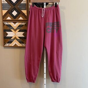 Freecity Pink Logo Sweatpant Joggers size Medium